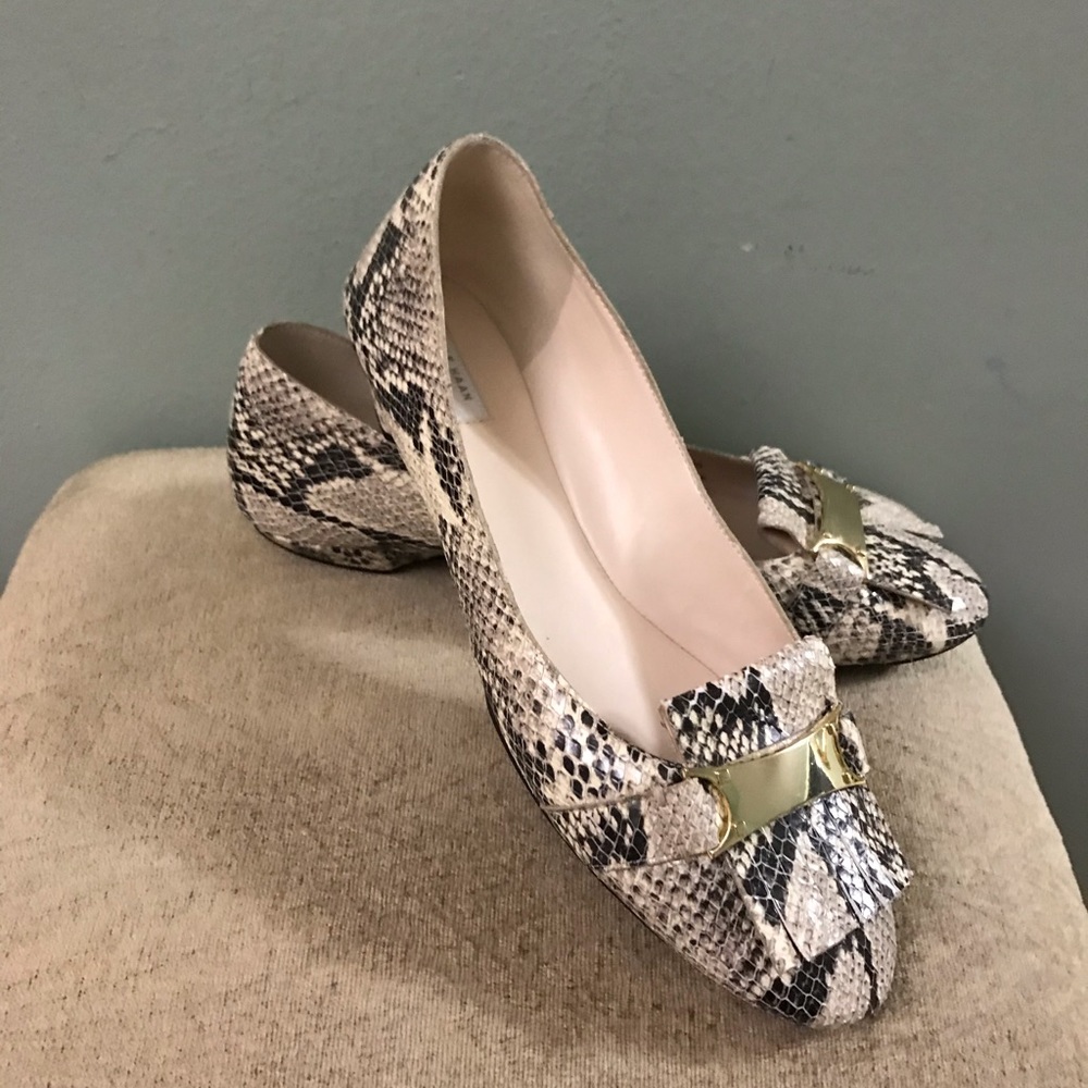 Cole HAAN snake pattern shoes size 9